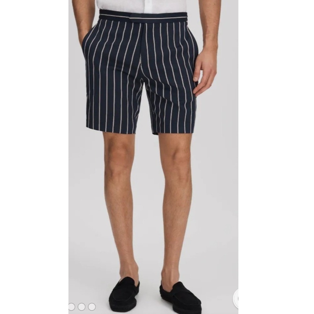 Reiss Shorts Size 34 Navy White Stripes Lake Shorts Preppy Side Adjusters